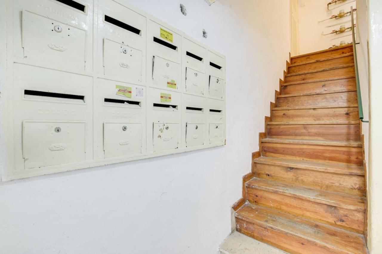 Golden Cage Chiado - Charm Historic And Cozy Apartment Lisabona Exterior foto